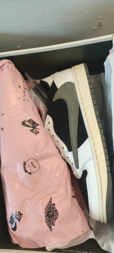 Travis Scott x Wmns Air Jordan 1 Low OG 'Olive' photo review