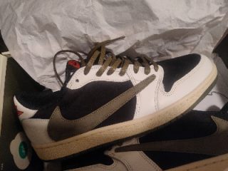 Travis Scott x Wmns Air Jordan 1 Low OG 'Olive' photo review