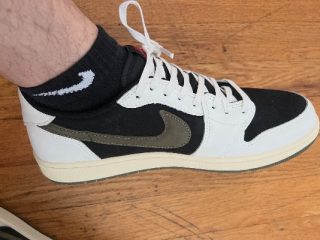 Travis Scott x Wmns Air Jordan 1 Low OG 'Olive' photo review