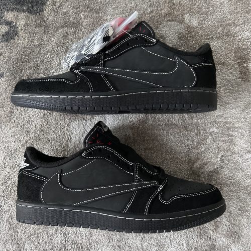 Travis Scott x Air Jordan 1 Low OG SP 'Black Phantom' photo review