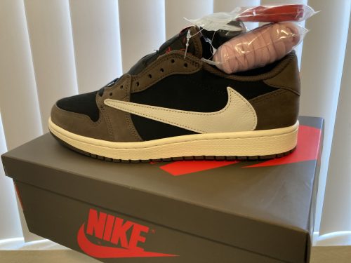 JORDAN AIR JORDAN 1 LOW Travis Scott photo review