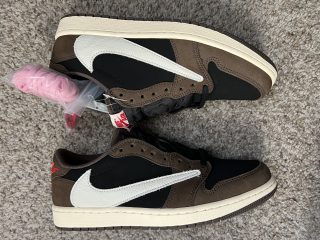 JORDAN AIR JORDAN 1 LOW Travis Scott photo review