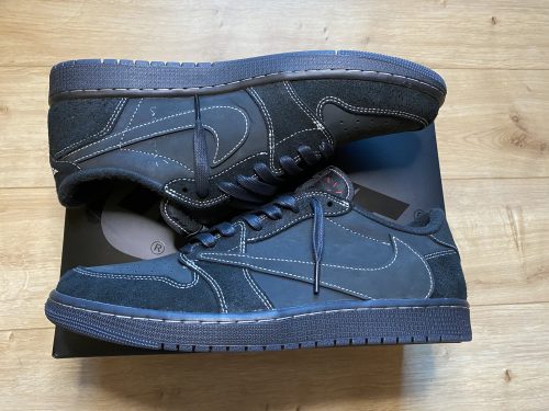 Travis Scott x Air Jordan 1 Low OG SP 'Black Phantom' photo review