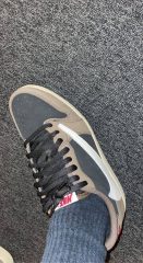 JORDAN AIR JORDAN 1 LOW Travis Scott photo review